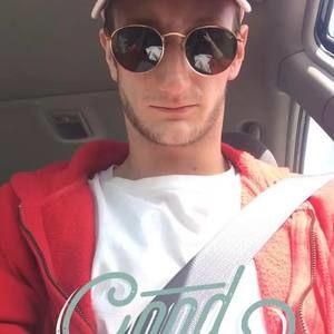 Meet your Posher, Adam